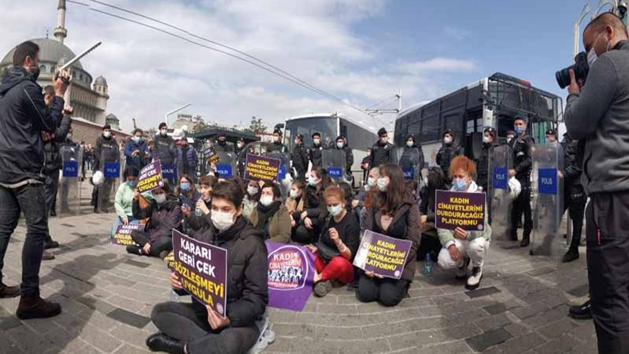 Kadınlardan Taksim'de İstanbul Sözleşmesi eylemi