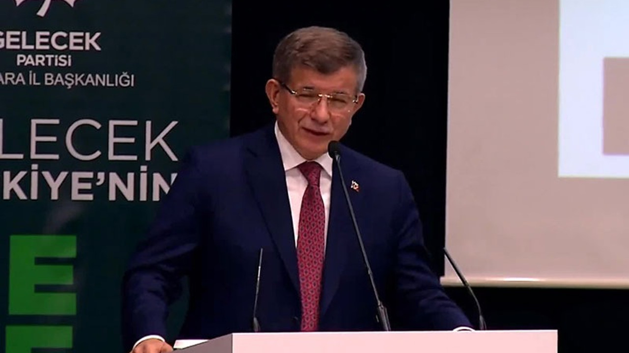 Davutoğlu: Ağbal'ın görevden alınmasını bilip dolar alanlara bakılmalı