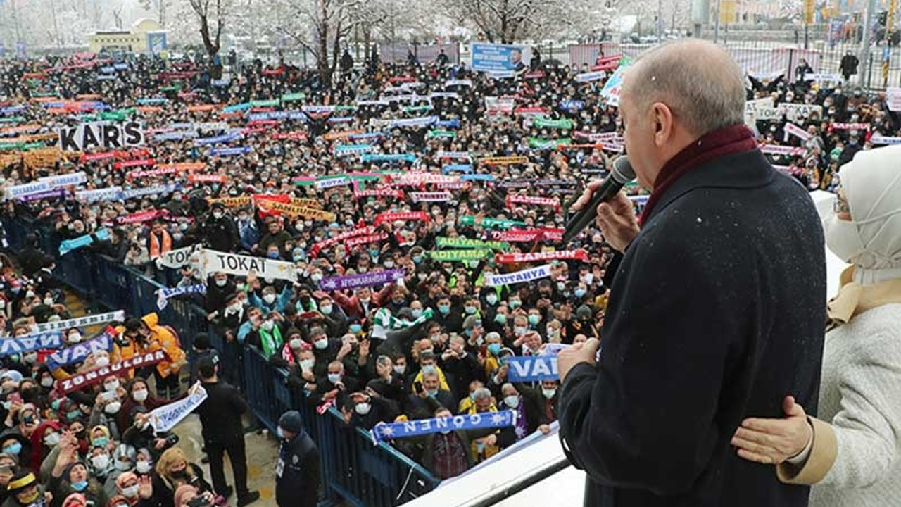 Cumhurbaşkanı Erdoğan yeniden AKP Genel Başkanı seçildi