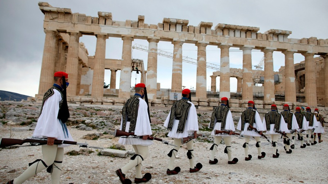 Yunanistan, bağımsızlığının 200. yılını kutluyor