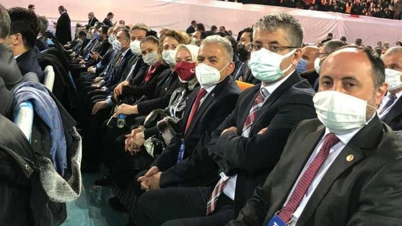 'AKP kongresine giden herkes karantinaya alınsın' çağrısı