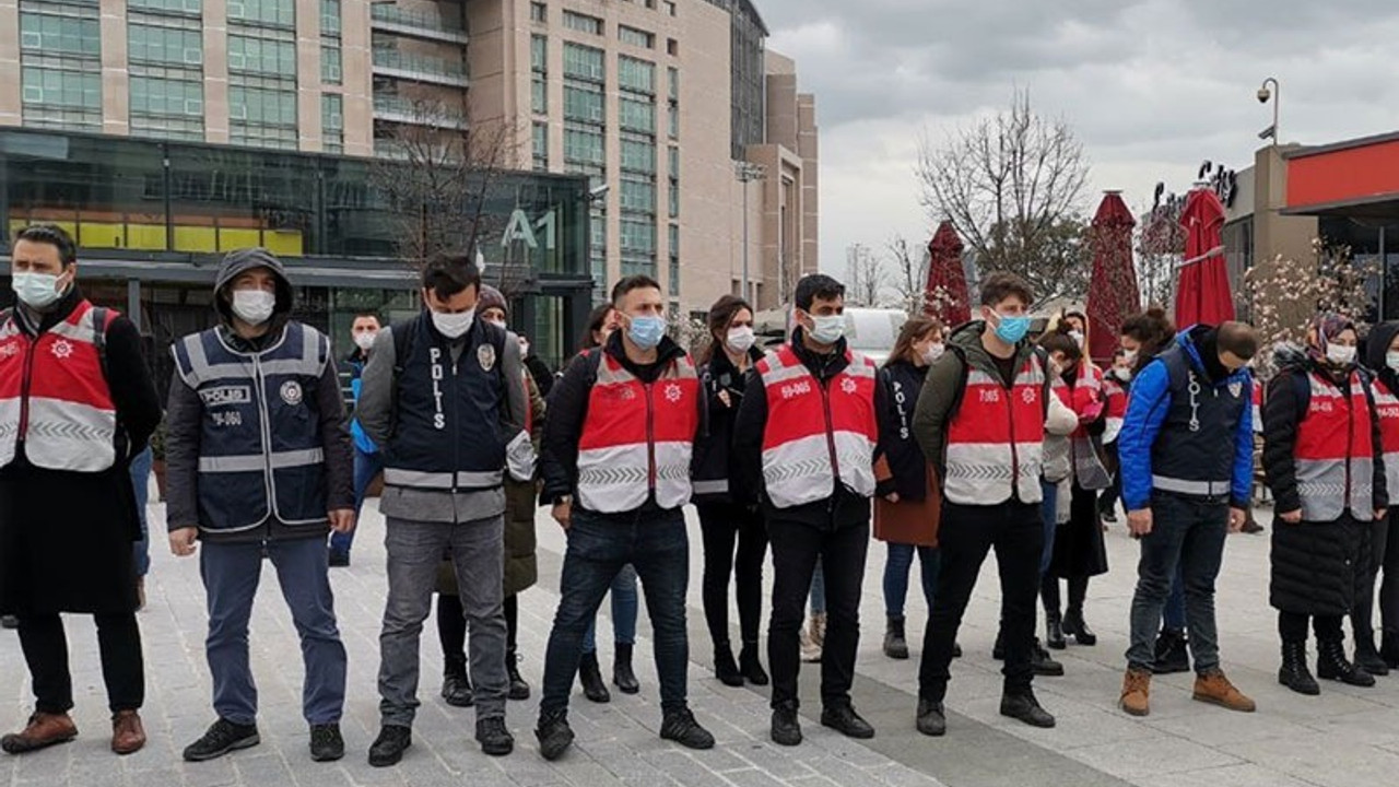 Gözaltına alınan öğrencilerden birinin testi pozitif çıktı