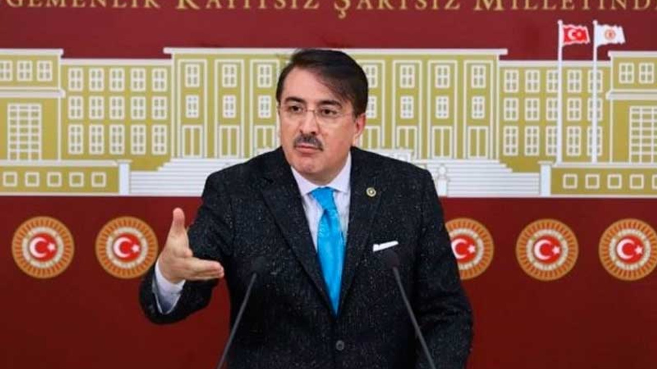 AKP’li Aydemir basın kanununda değişiklik istedi: ‘Aydemirce’ olan gazetecilere sahip çıkacağız