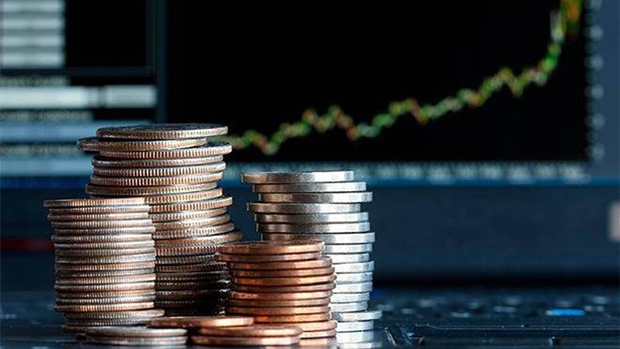 Dolar yeni haftada 8.20'nin altında: Merkez Bankası faiz kararı ve Covid-19 önlemleri izleniyor