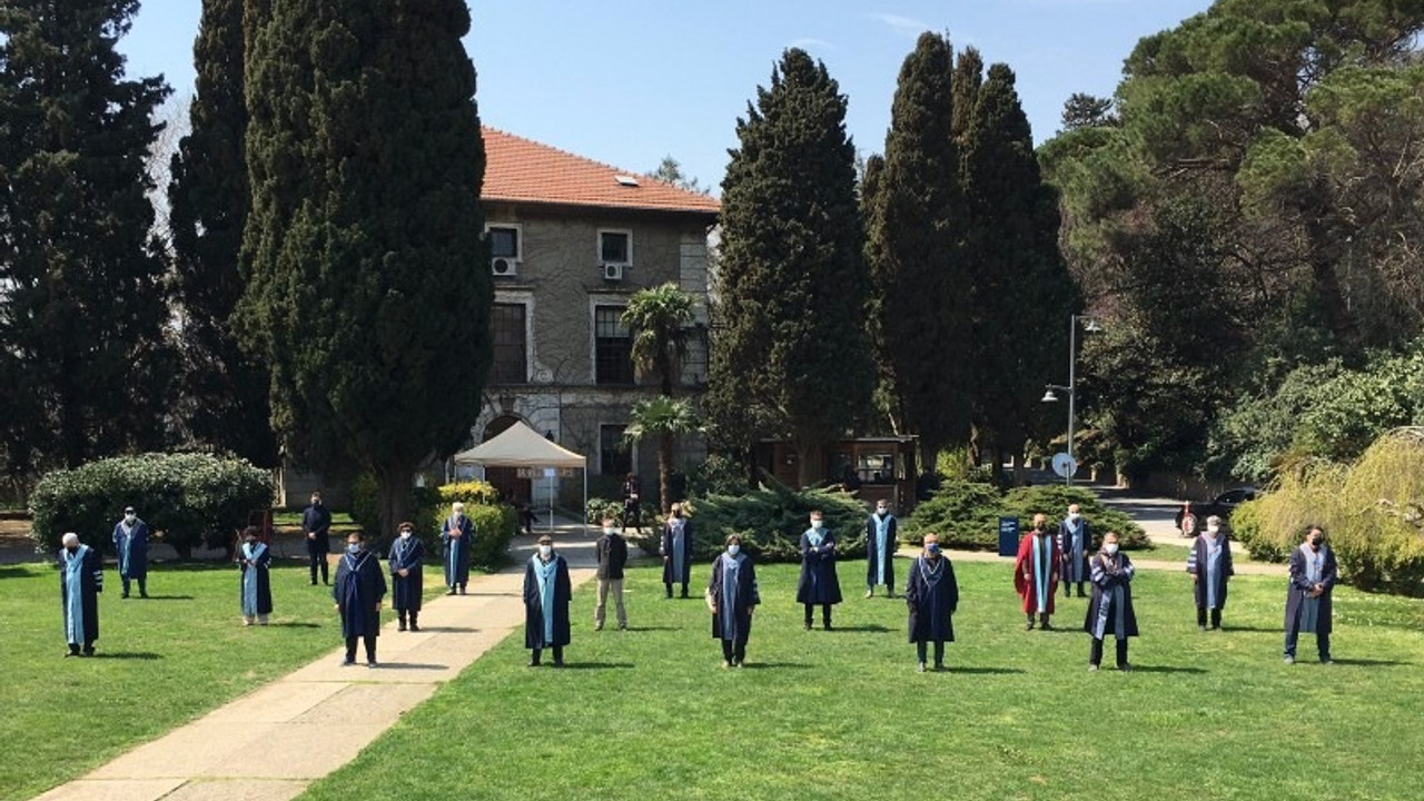 Boğaziçi Üniversitesi akademisyenleri 71'inci kez sırt döndü