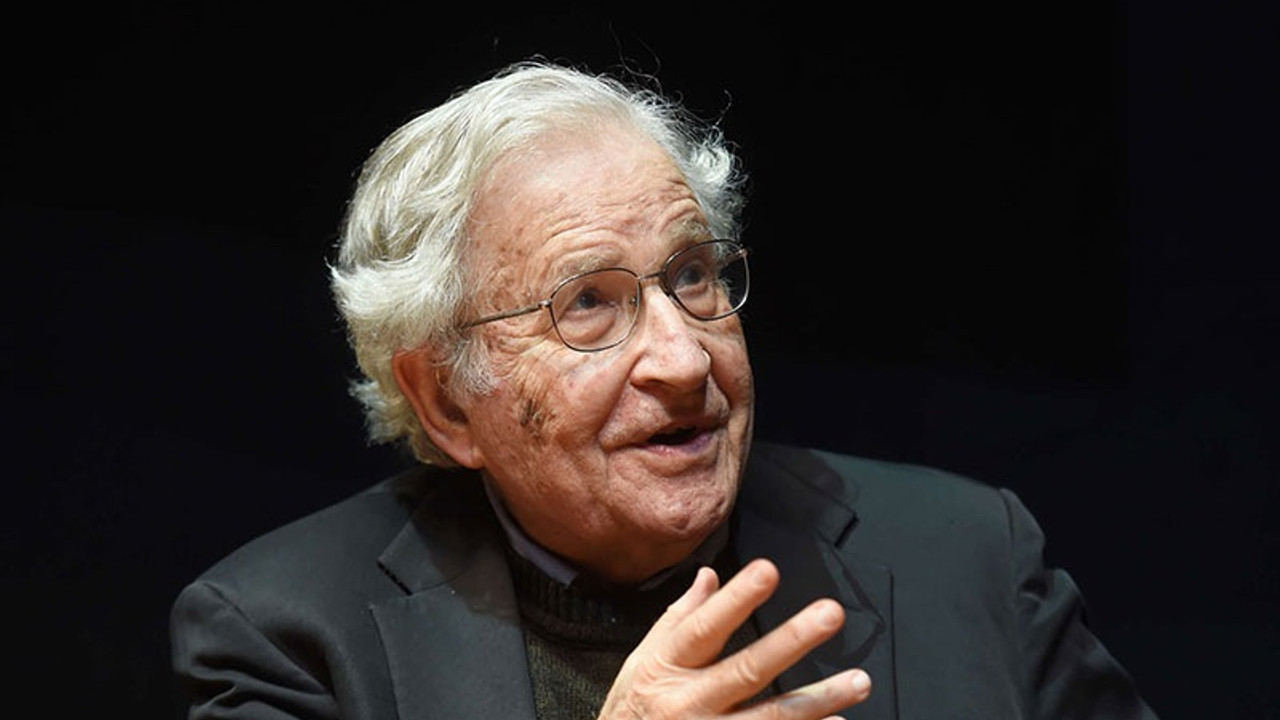 Chomsky: Pişman olduğum bir yanlışı itiraf etmeliyim, pandemilerin ciddiyetini yeterince vurgulamadım