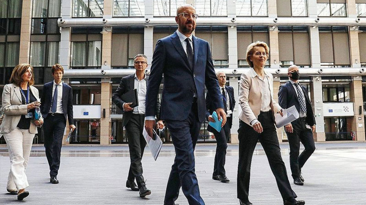 AP'den Leyen ve Michel'e koltuk krizi ve Türkiye uyarısı