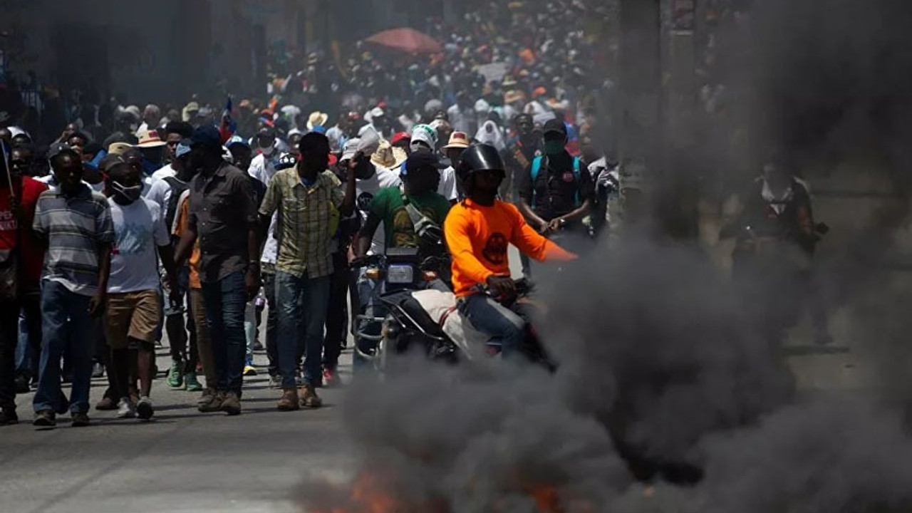 Şiddetli protestoların yaşandığı Haiti'de Başbakan Joseph Jouthe istifa etti