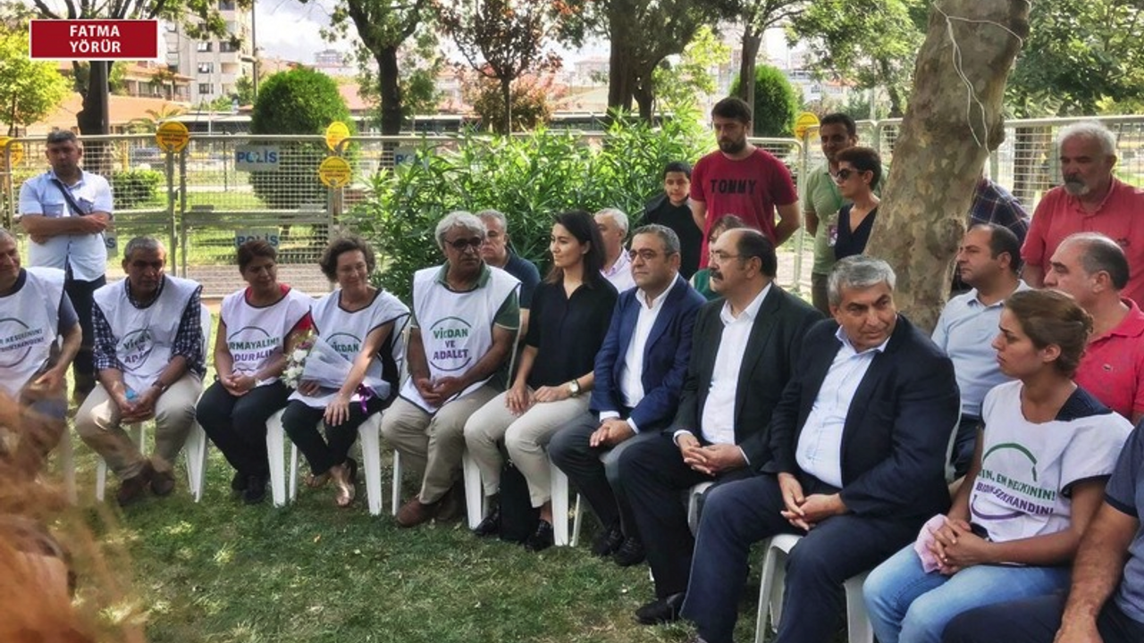 CHP heyeti 'Vicdan ve Adalet Nöbeti'nde