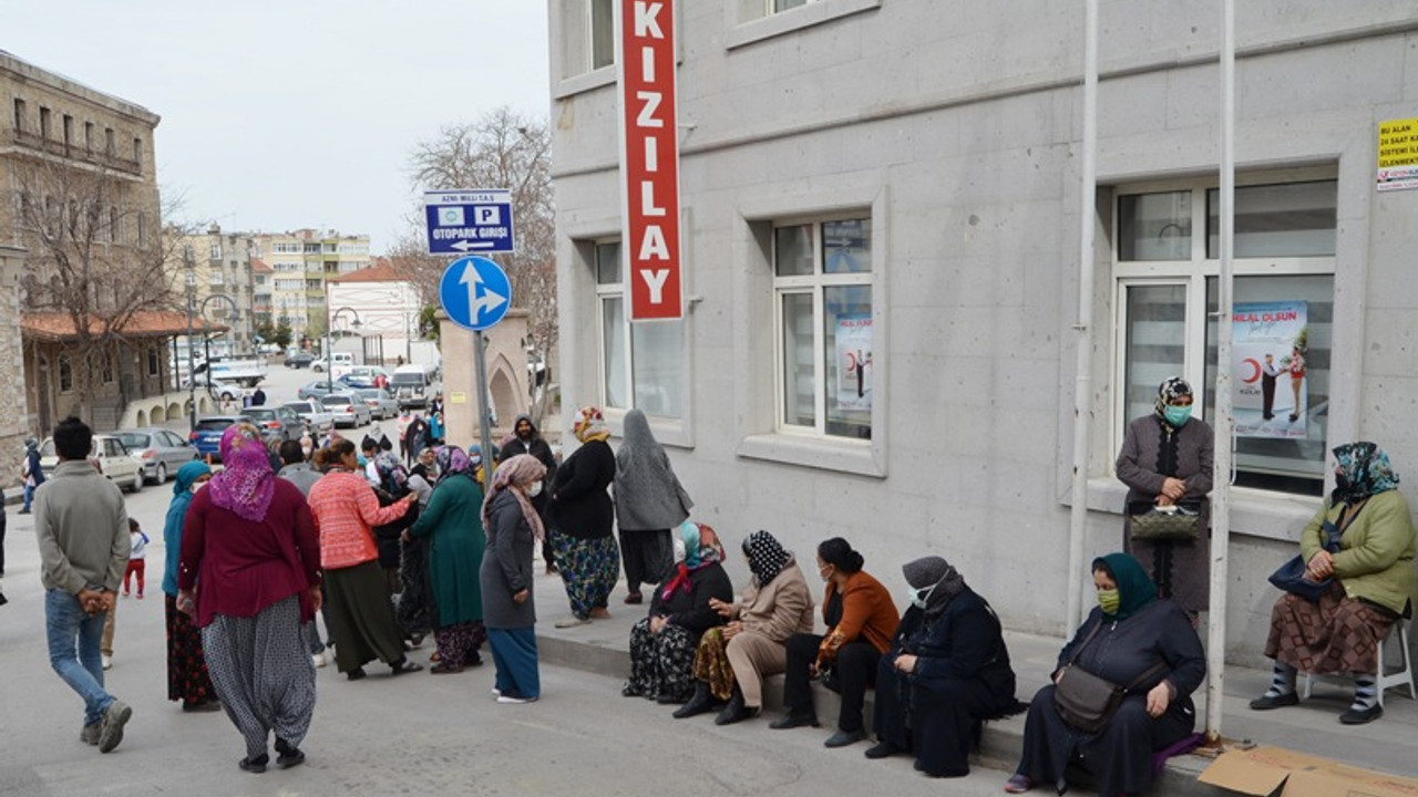 Yardım söylentisi kuyruğa dönüştü