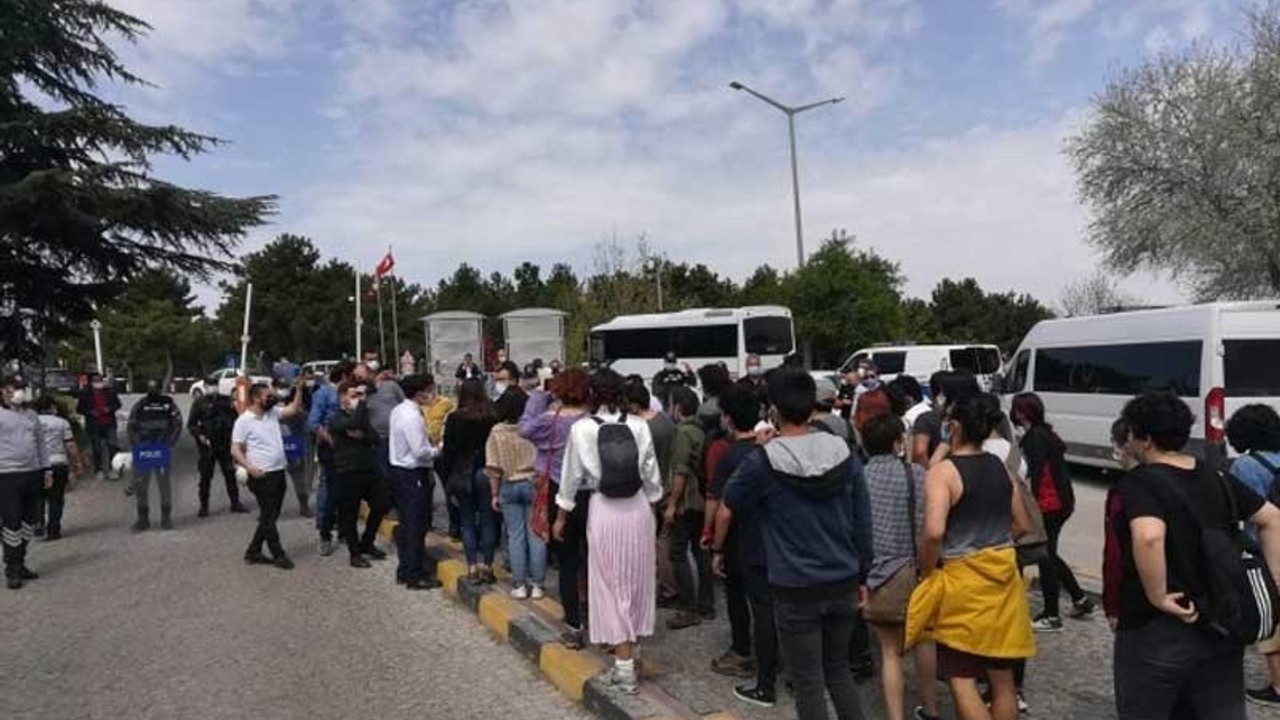 ODTÜ Rektörlüğü'nden keyfi yasak: Sokağa çıkma kısıtlaması başlamadan izin kağıdı istendi