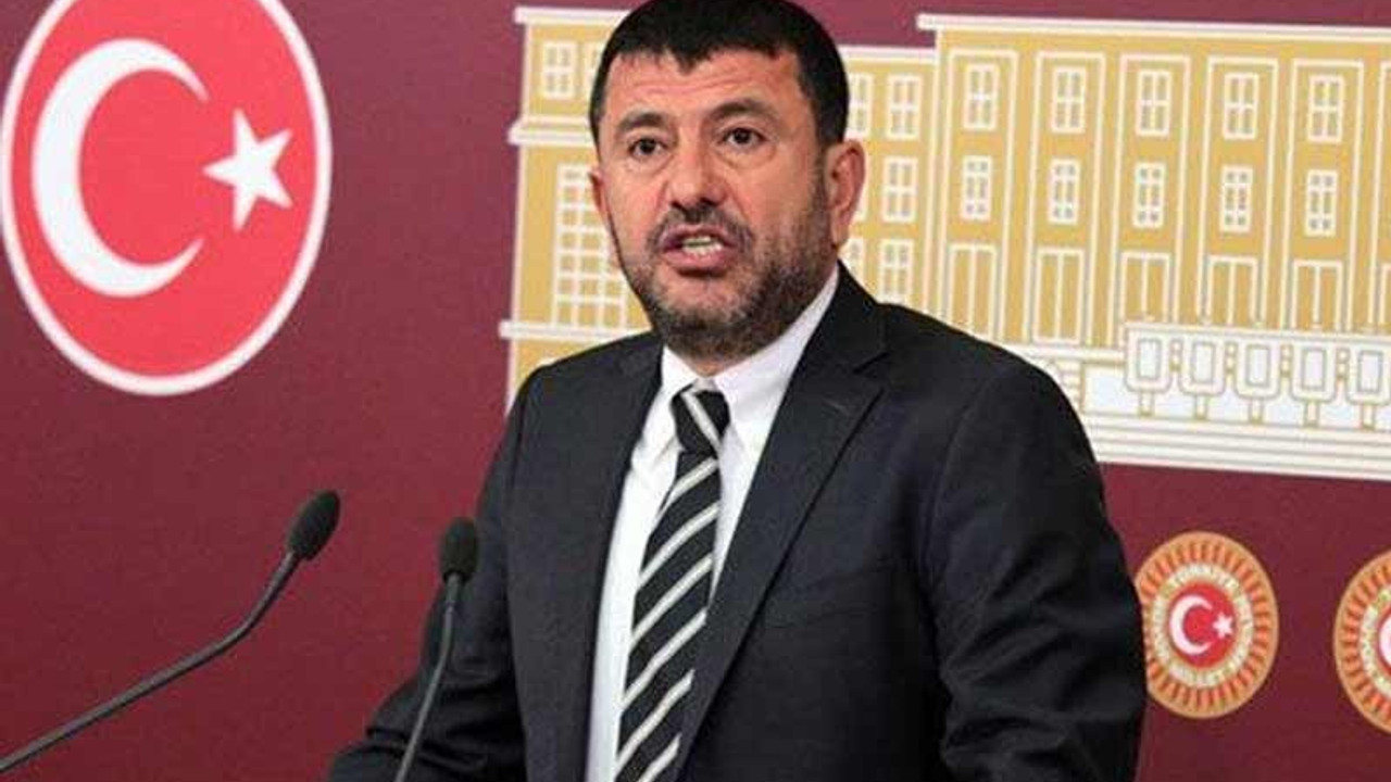 CHP’li Ağbaba: Kongre salonlarını tıka basa dolduranlar, 1 Mayıs'ı yasaklıyor