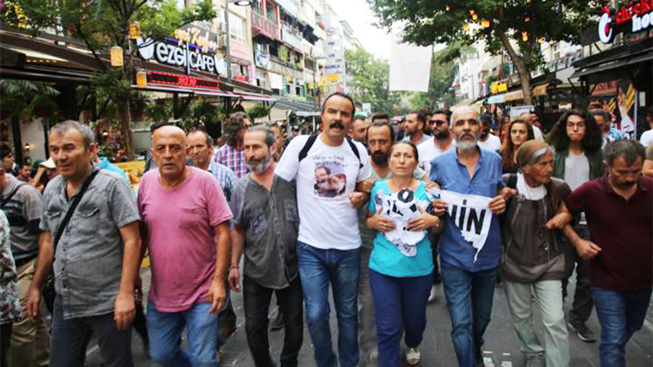 'Çocuklarımızı öldürmeye çalışıyorlar'