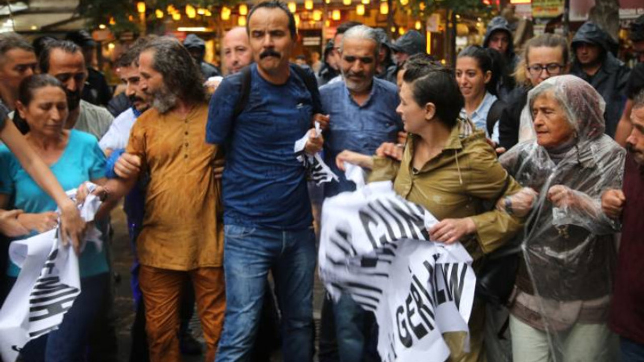 Polis Veli Saçılık'ın gözüne gaz sıktı