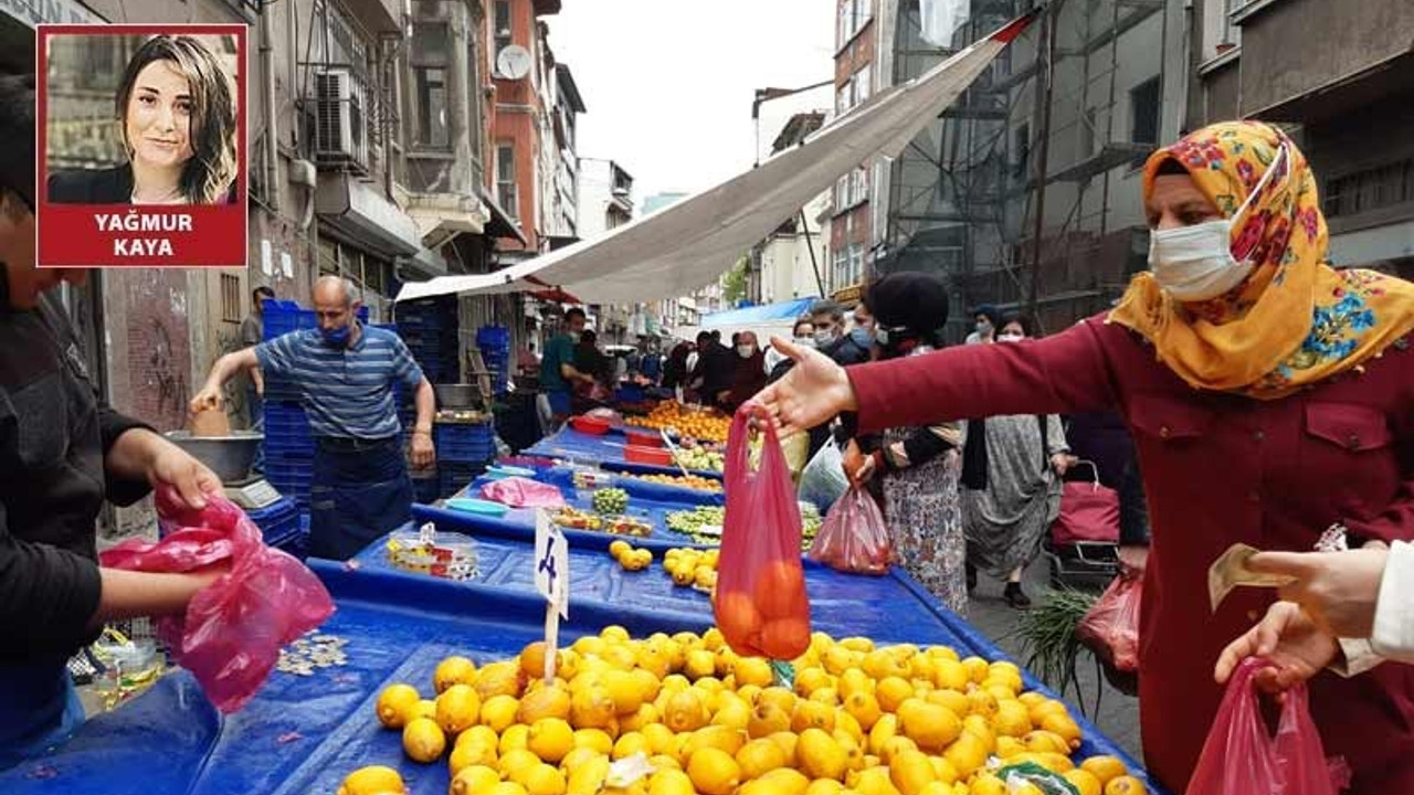 Yoksulluğun yalın hali semt pazarları: Pembe poşetlerde yarım kilo yiyecekler