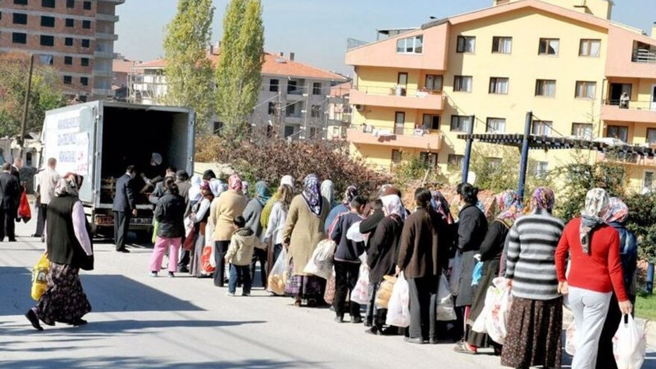 İBB'nin yoksullukla ilgili çalışma modelini diğer belediyelere yayma kararı