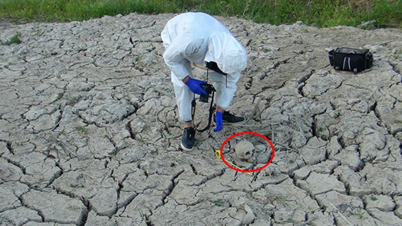 Sulama kanalına dökülen balçıktan, insan kafatası çıktı