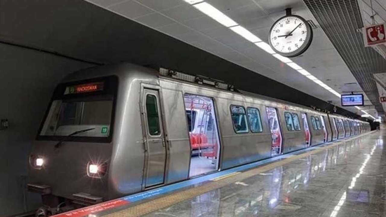 Metroda intihar girişimi: Taksim istasyonu kapatıldı