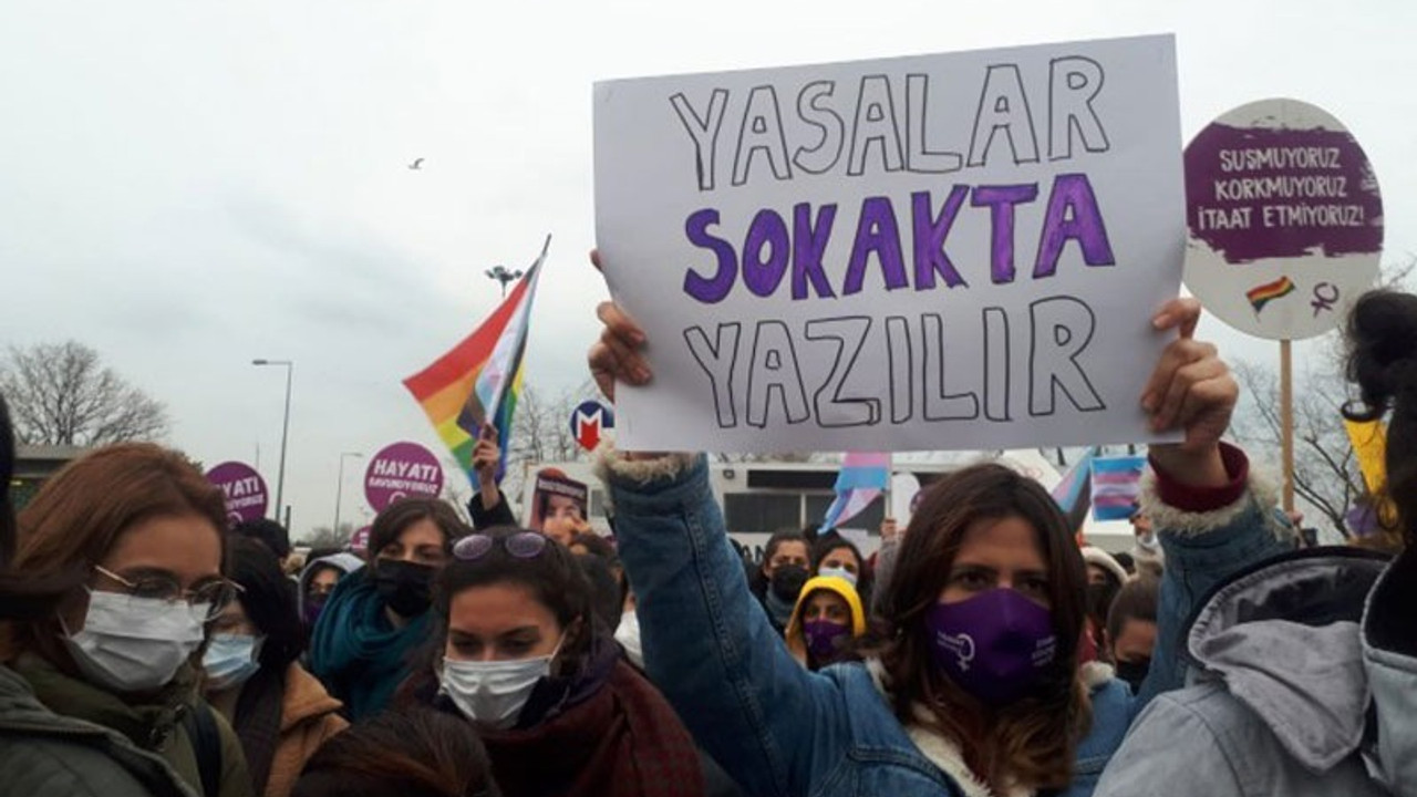 Kadınlardan 'Feminist Özsavunma' çağrısı: İstanbul sözleşmesi için 1 Temmuz'da hayatı durduralım