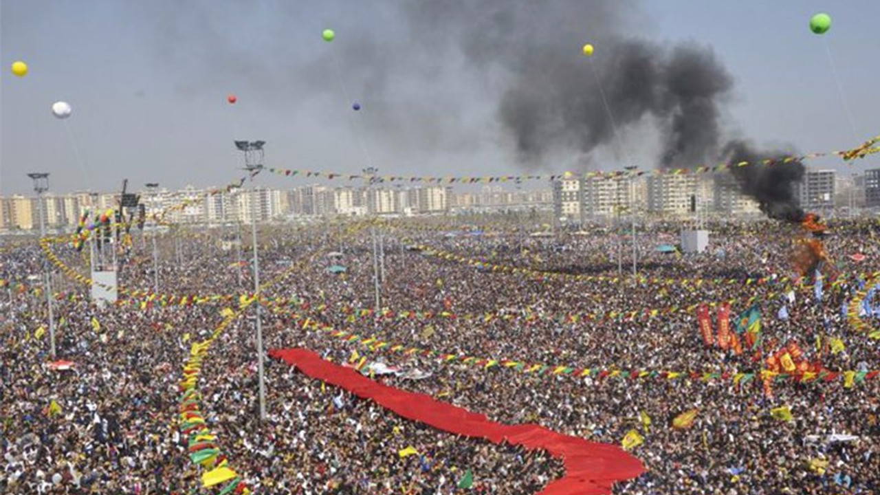 Kayyum Newroz alanını imara açtı