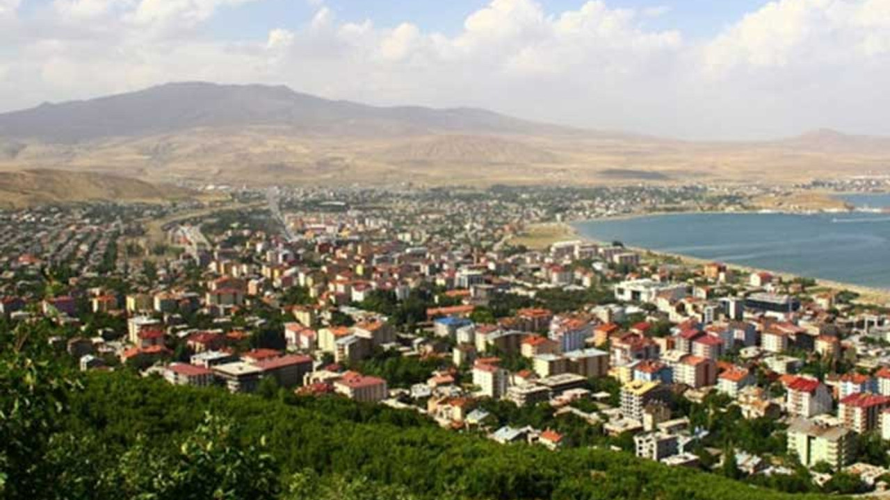 Bitlis Tatvan'da sokağa çıkma yasağı