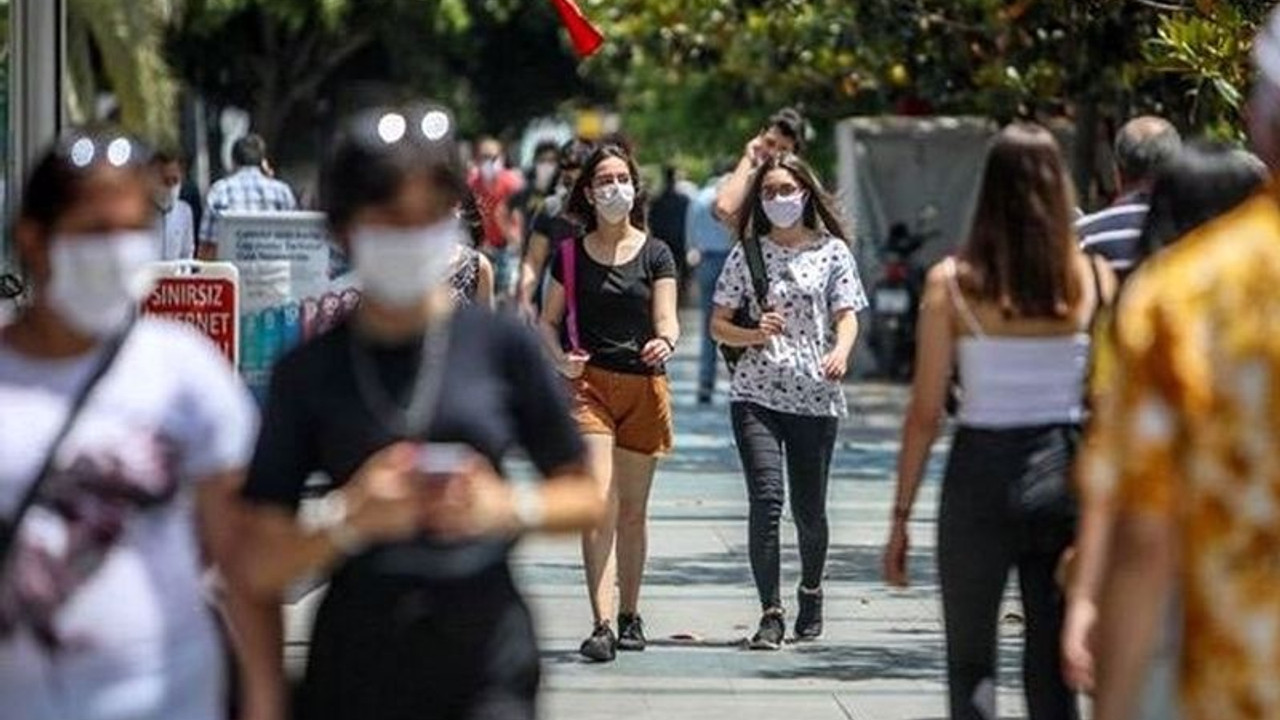 Bilim Kurulu üyesinden yazın maske uyarısı