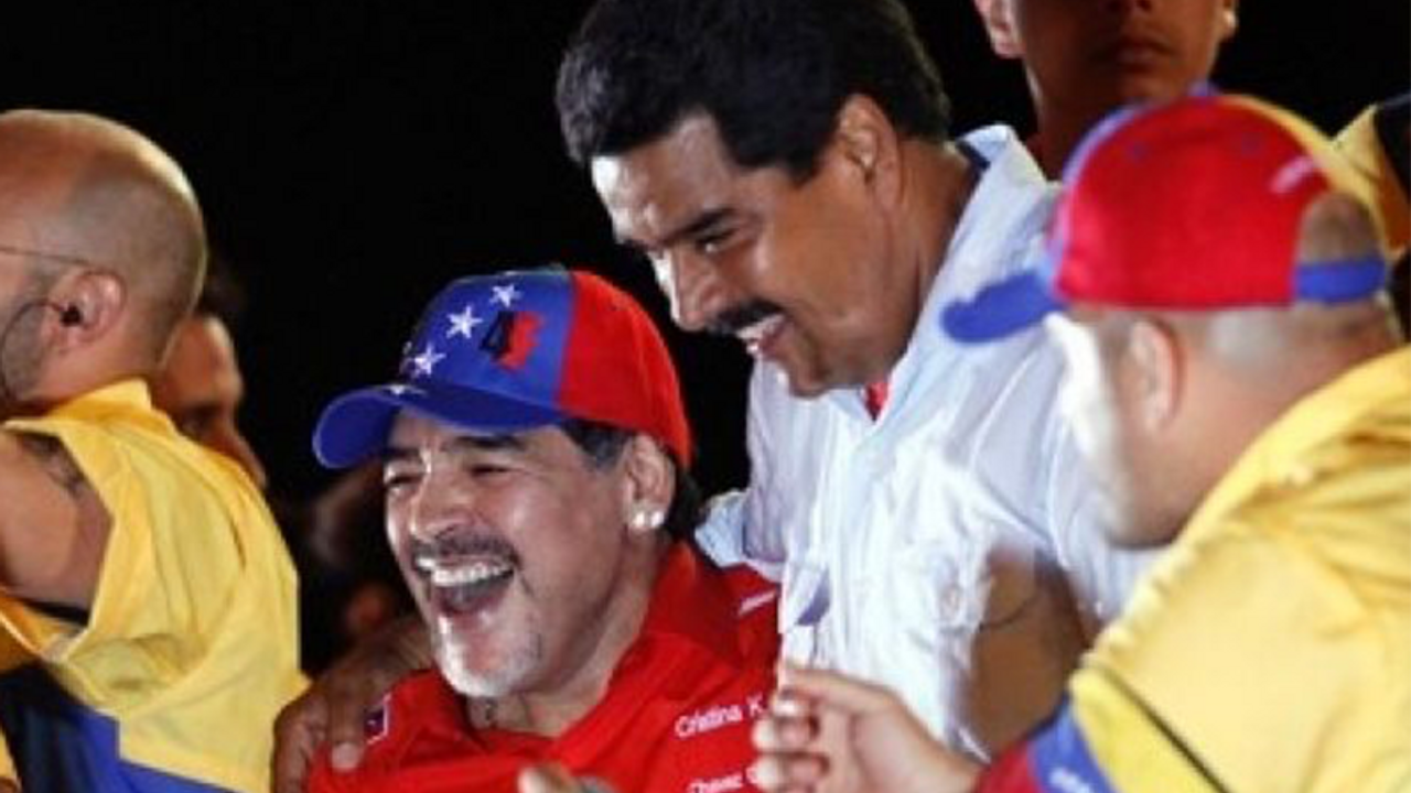 Maradona: Yaşasın devrim yaşasın Maduro