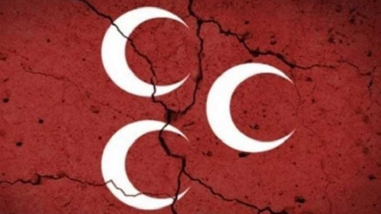 MHP'den istifa eden isim iki bin kişiyle CHP'ye katılacaklarını duyurdu