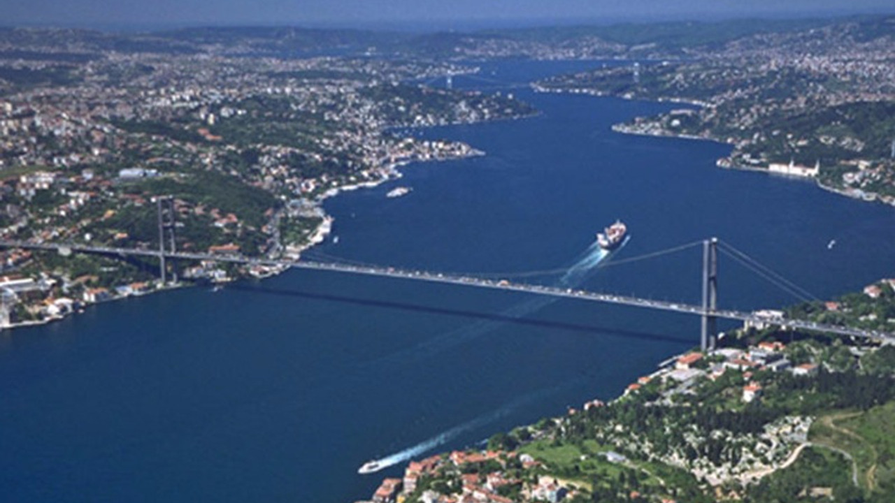 Furkan için İstanbul Boğazı trafiğe kapatıldı