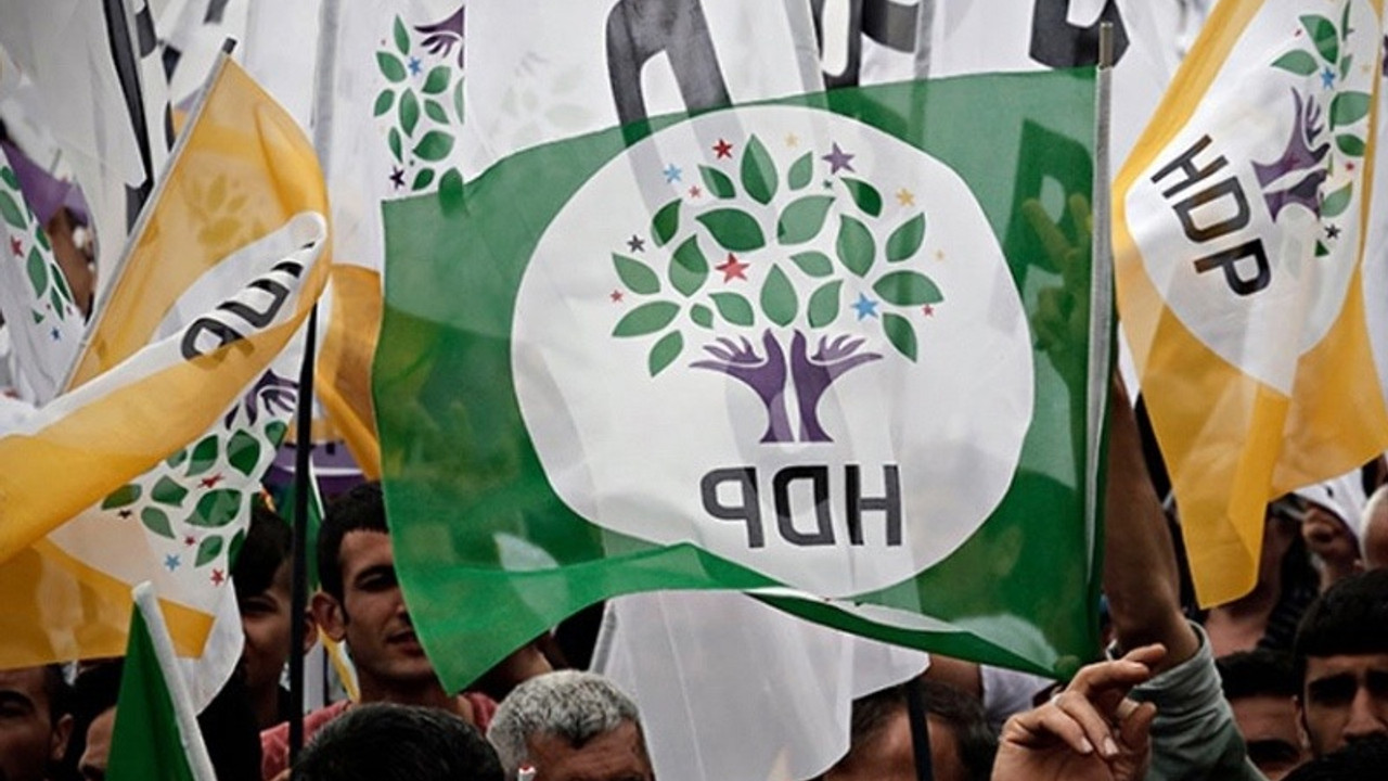 HDP kapatma davası ve saldırılara karşı sahaya iniyor: İlk miting Deniz Poyraz'ın katledildiği İzmir'de