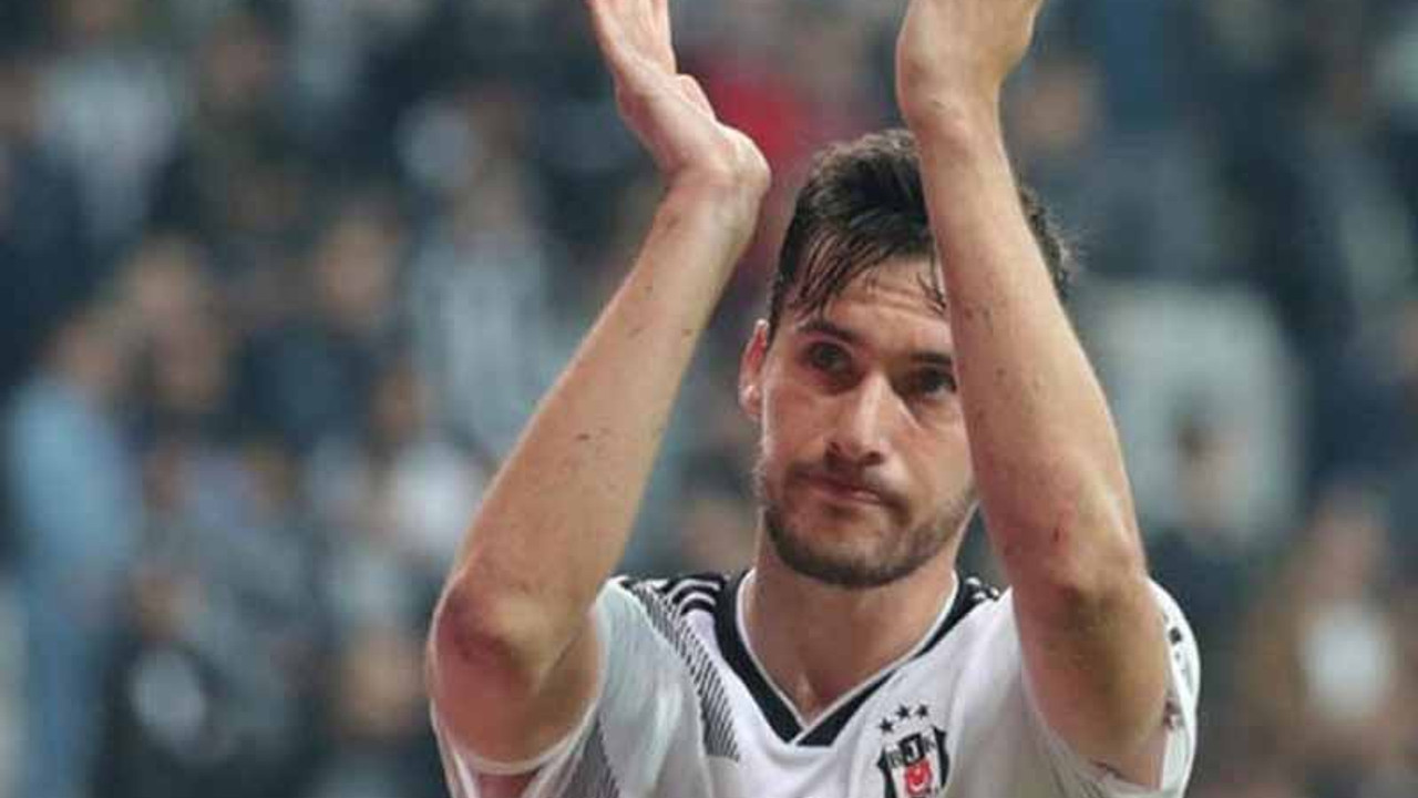 Beşiktaşlı futbolcu Umut Nayir'den Taylan Antalyalı'ya destek