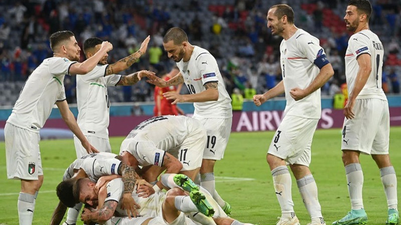 EURO 2020'de ilk yarı finalistler: İtalya ile İspanya