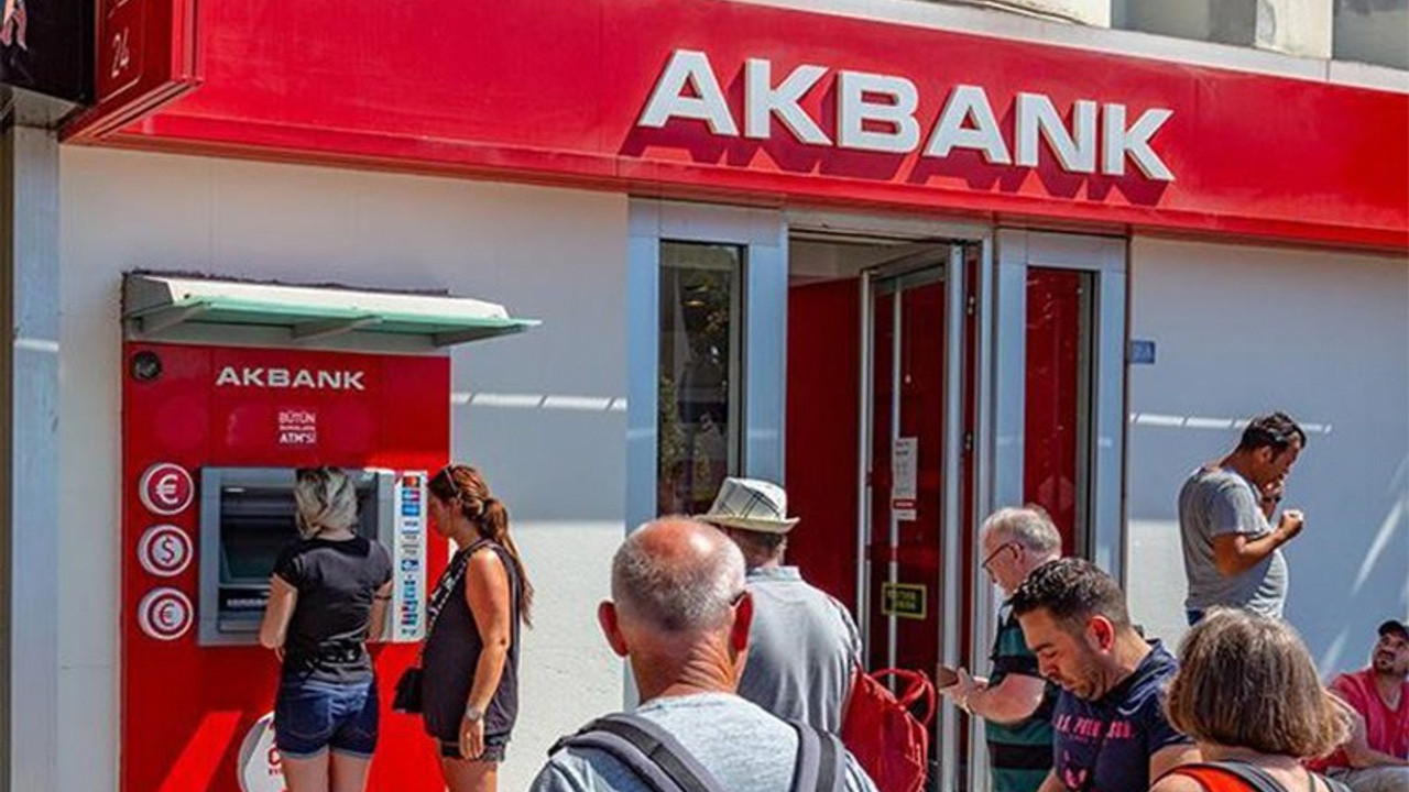 Akbank'ta son durum güncellemesi: Bankadan yeni açıklama geldi