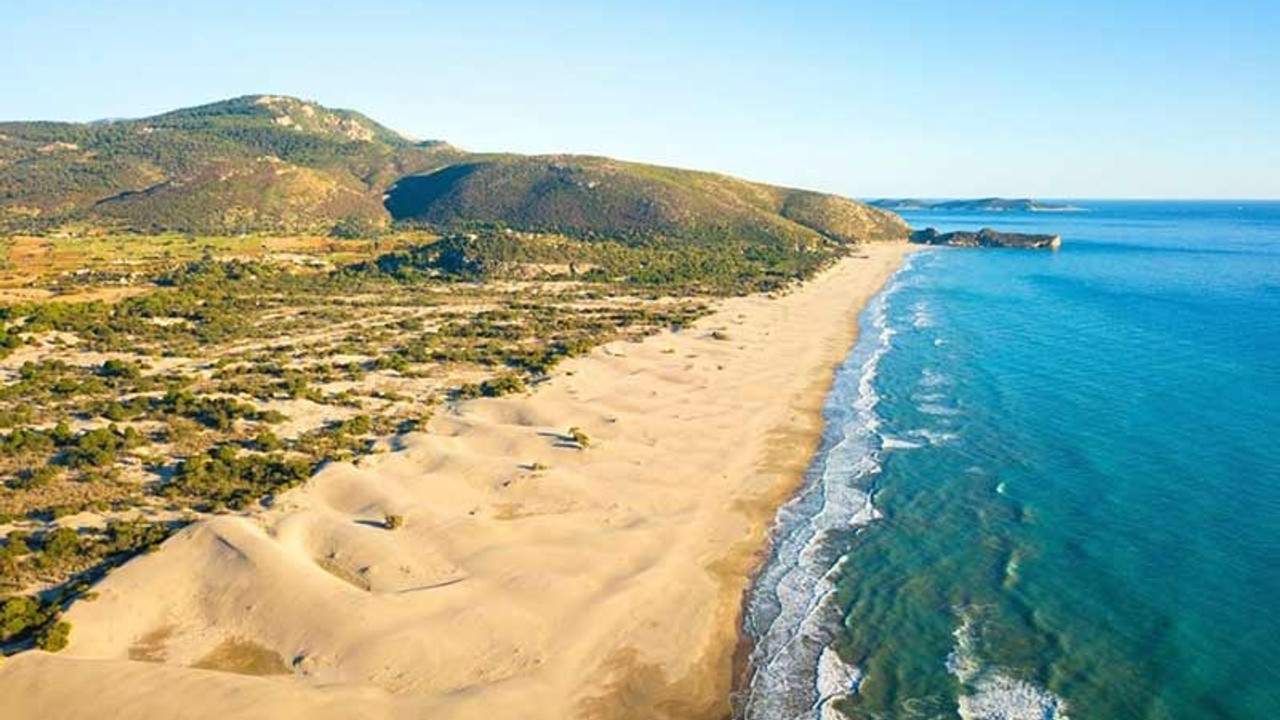 Patara'dan çalınan kumlar için tutanak tutan memur ikinci kez görevden alındı