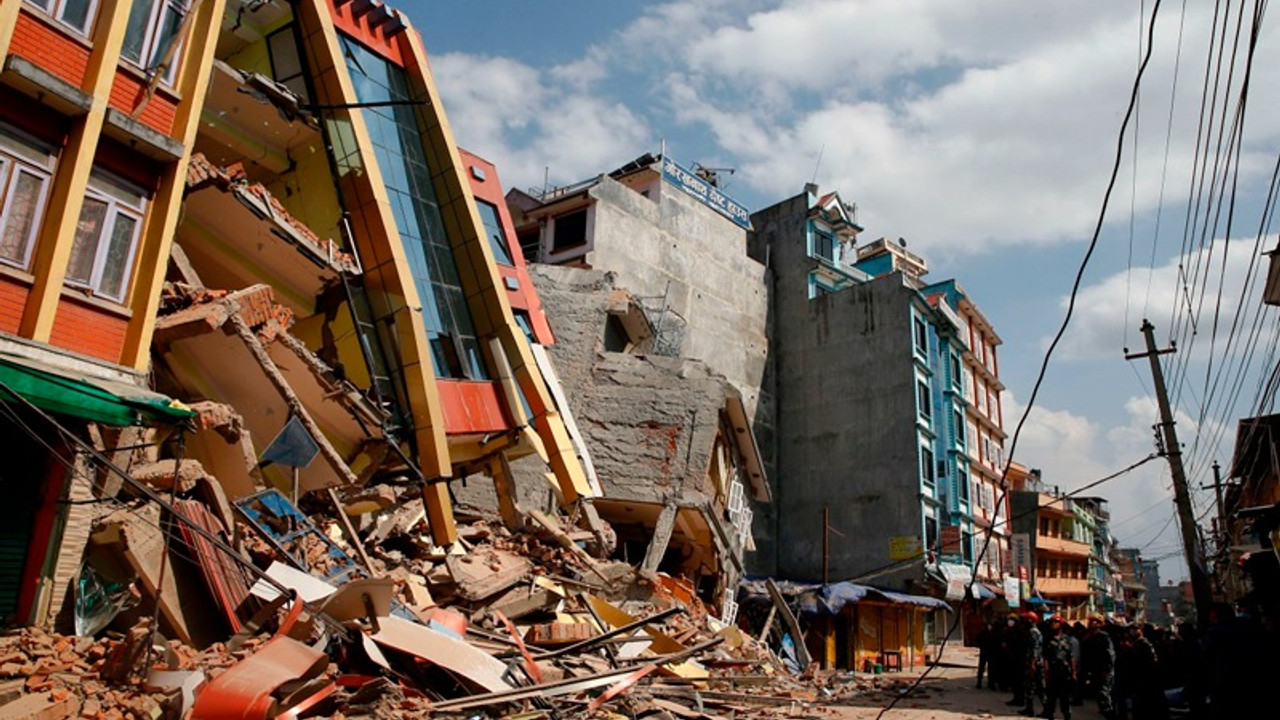 Tacikistan'da 5.9 büyüklüğünde deprem: 5 ölü