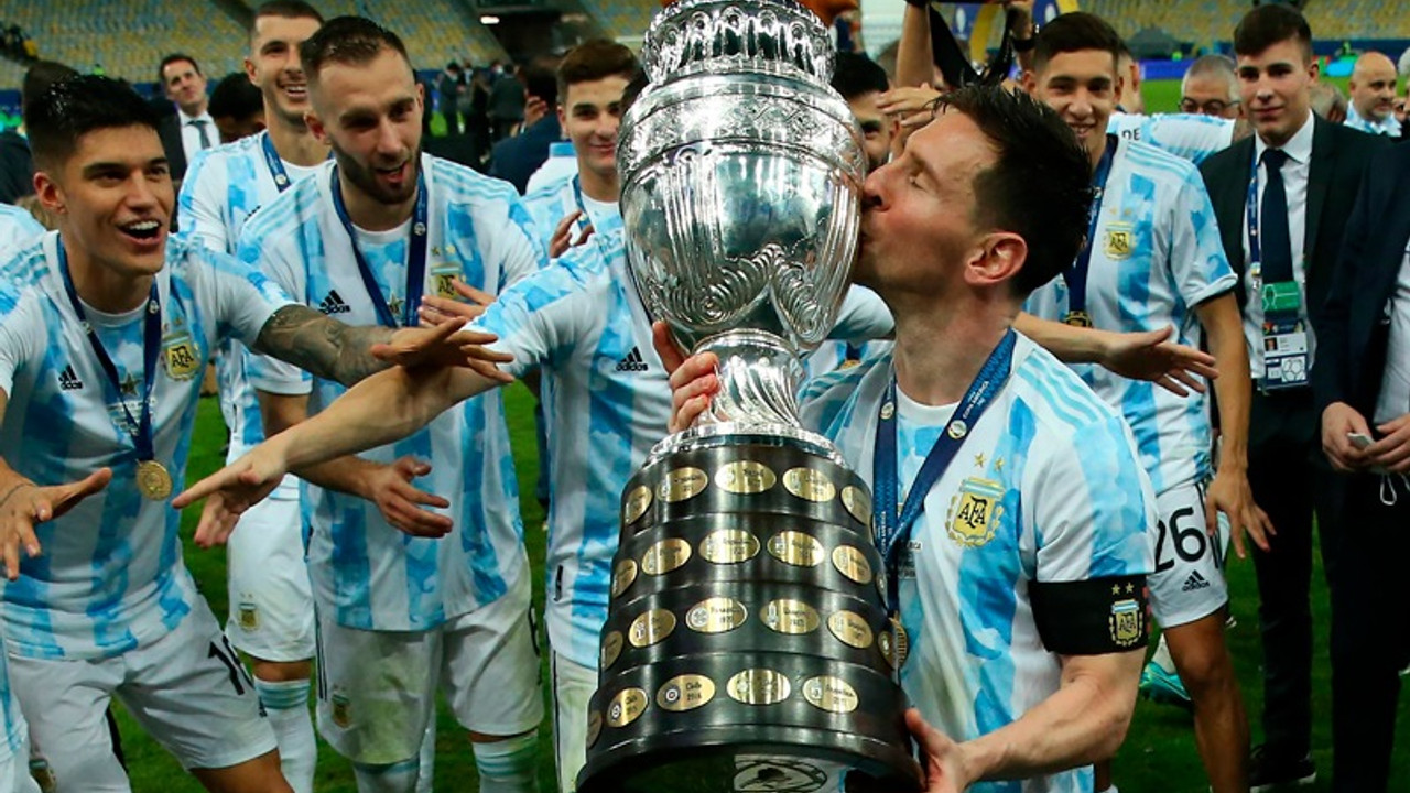 Copa America'da şampiyon Arjantin: Messi ilk büyük uluslararası kupasını kazandı