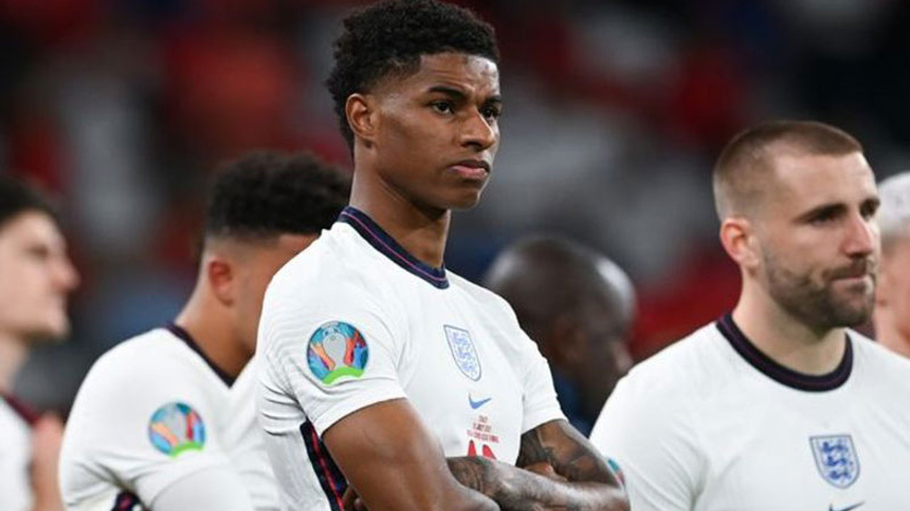 İngiliz futbolcu Marcus Rashford'dan ırkçı saldırılara cevap