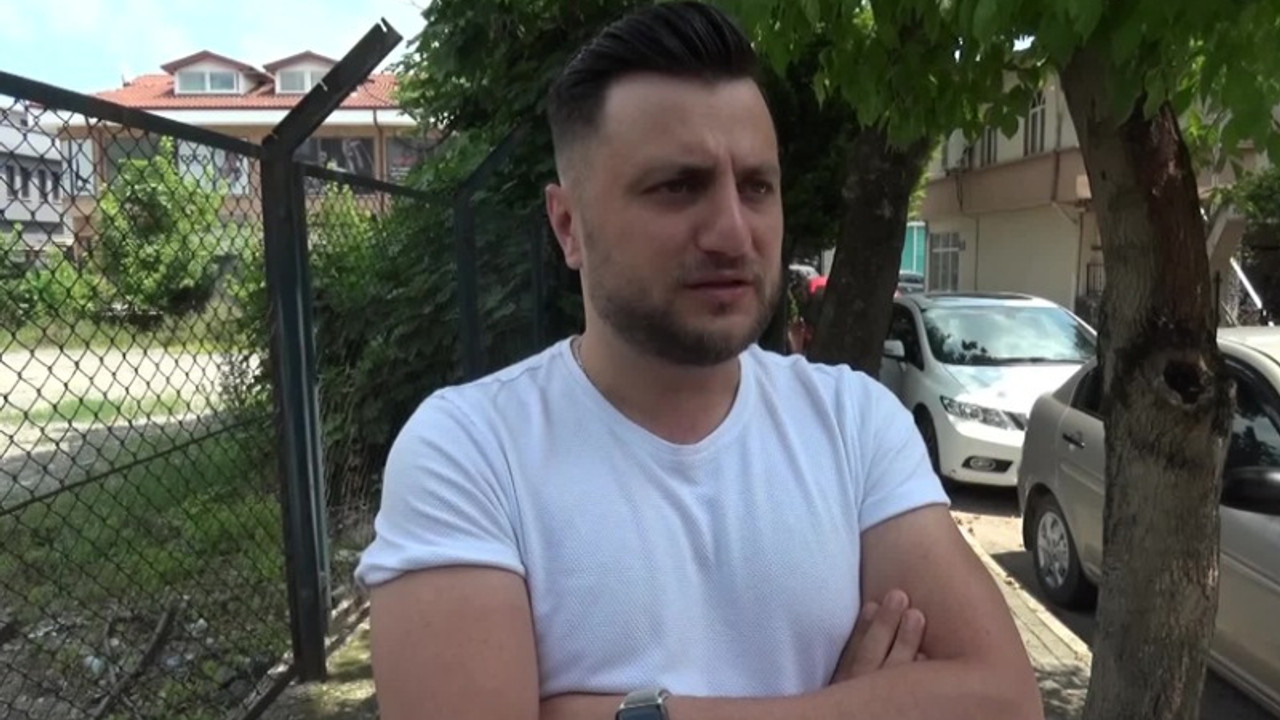 Arkadaşları ile sohbet ederken merak etti, AKP'ye üye yapıldığını öğrendi