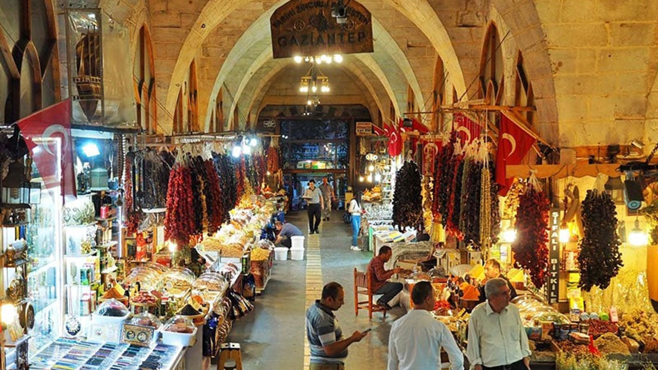 Esnaf, bu bayram da umduğunu bulamadı: Vatandaşın ekonomisi çarşıya uymuyor