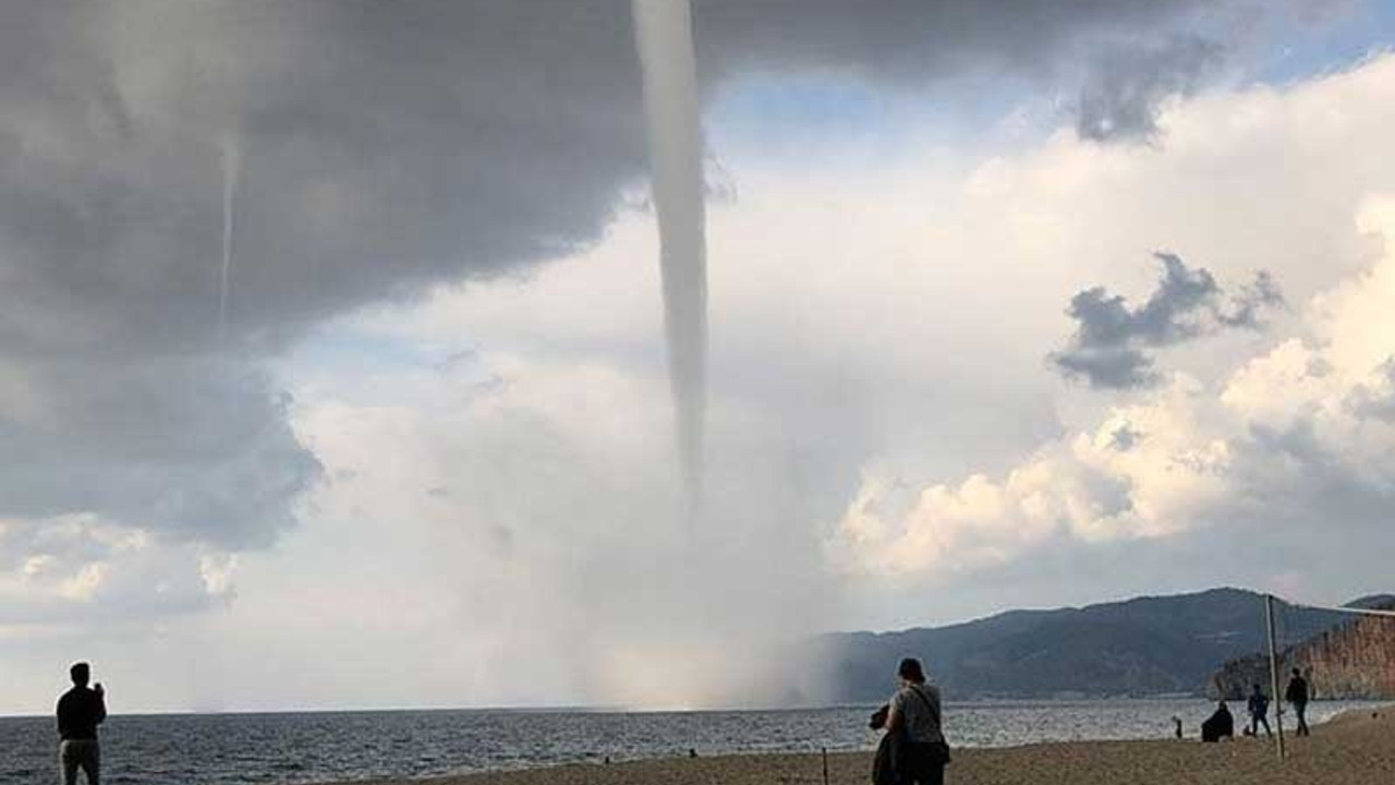 Antalya'da hortum: 6 yaralı