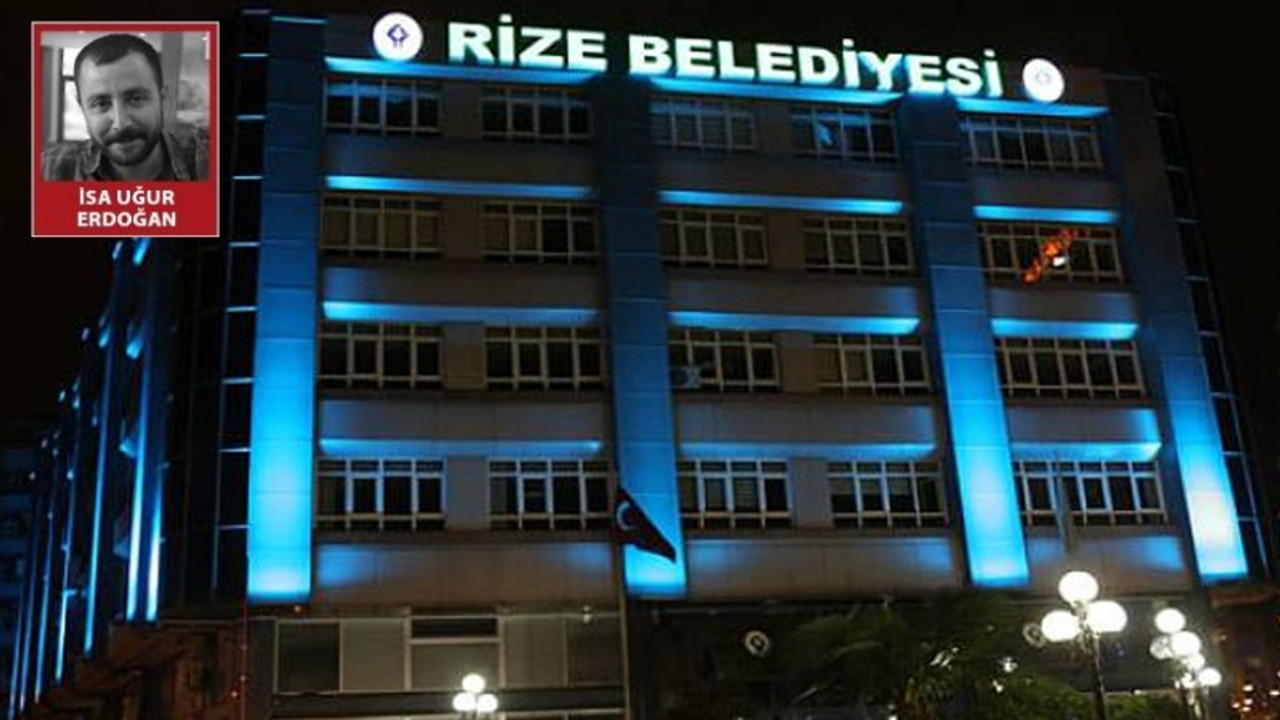 Rize'de sel felaketi yaşanırken belediye 'altın boyalı dekoratif sundurma' almış