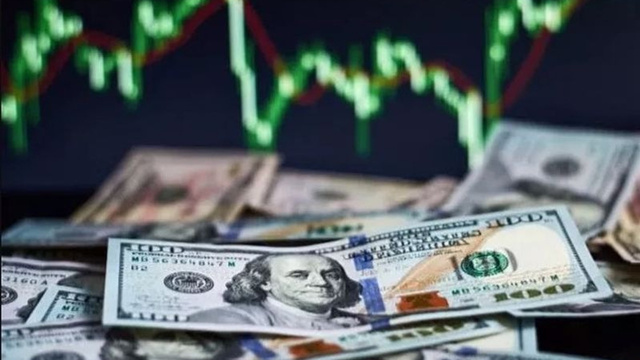 Dolar/TL faize dayanan enflasyon sonrası geriledi