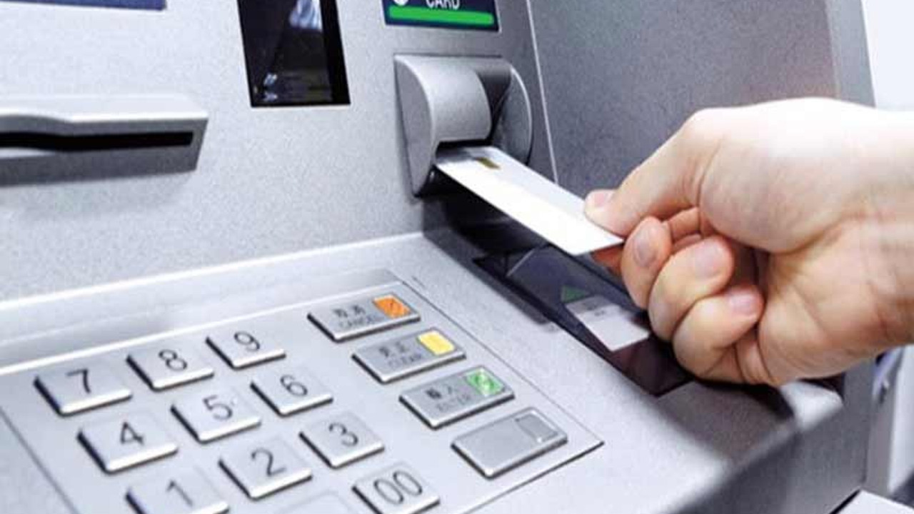 ATM'lerde yapılan işlem ücretlerine zam