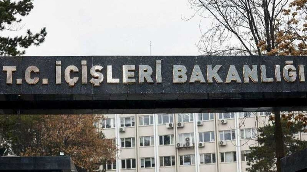 İçişleri Bakanlığı: Güvenli bölgeleri terk etmeyin, sel bölgelerindeki yolları kullanmayın