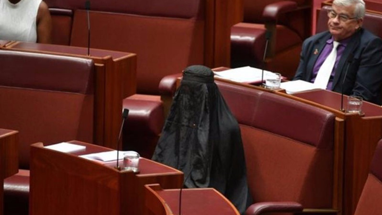 Burka Avustralya Parlamentosu'nda