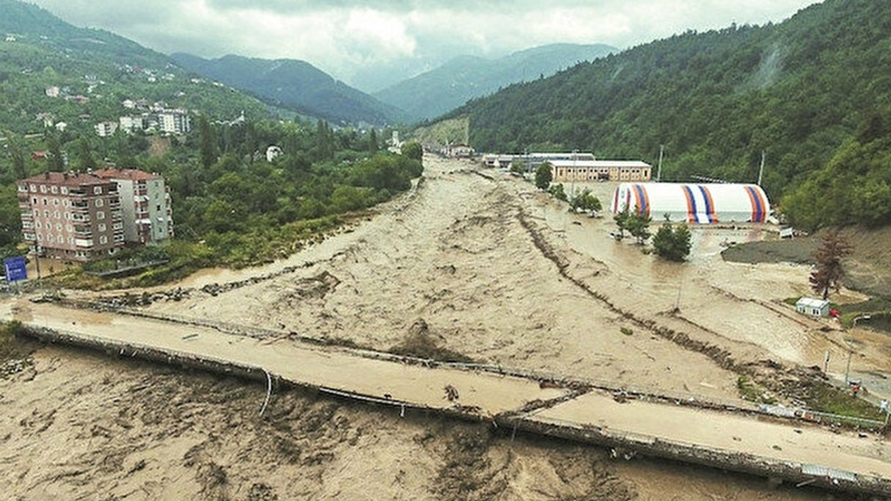 5 il için şiddetli yağış, sel ve su baskını uyarısı