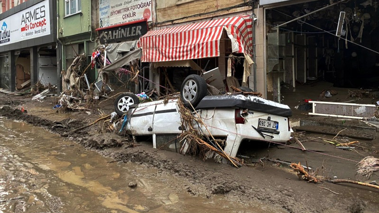 Kastamonu ve Sinop'ta can kaybı 38'e yükseldi