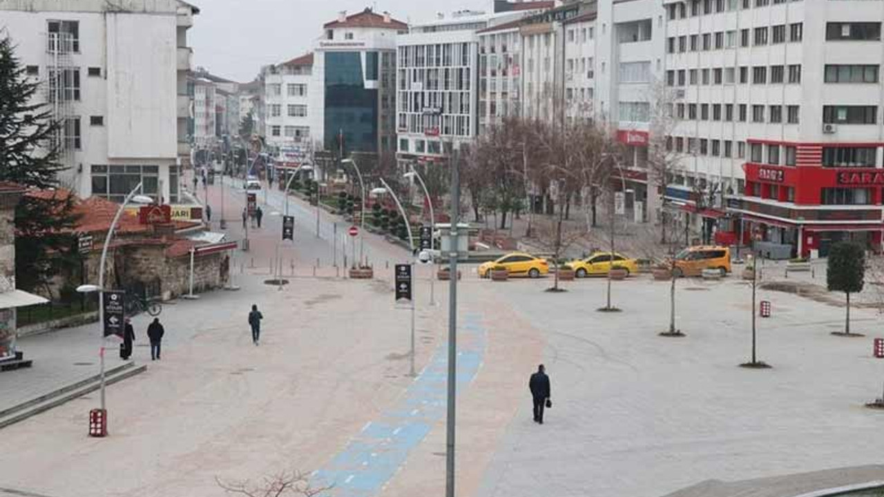 Bolu mavi kategoriye geçti, salgında düşük riskli il sayısı 26 oldu