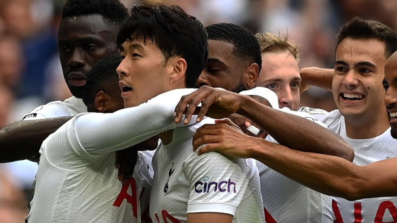 Tottenham, son şampiyon Manchester City'i devirdi