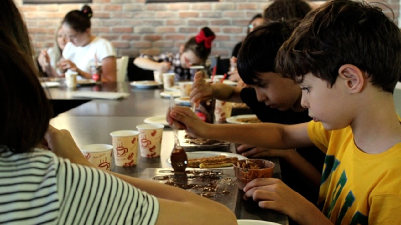 ‘Çocuksuz restoran’ tartışması büyüyor: Hukuk kuralları çocuklu ailelerden yana